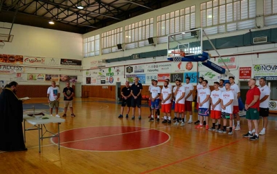 Ο αγιασμός της ομάδας μπάσκετ του Φιλίππου Βέροιας (vid & pics)